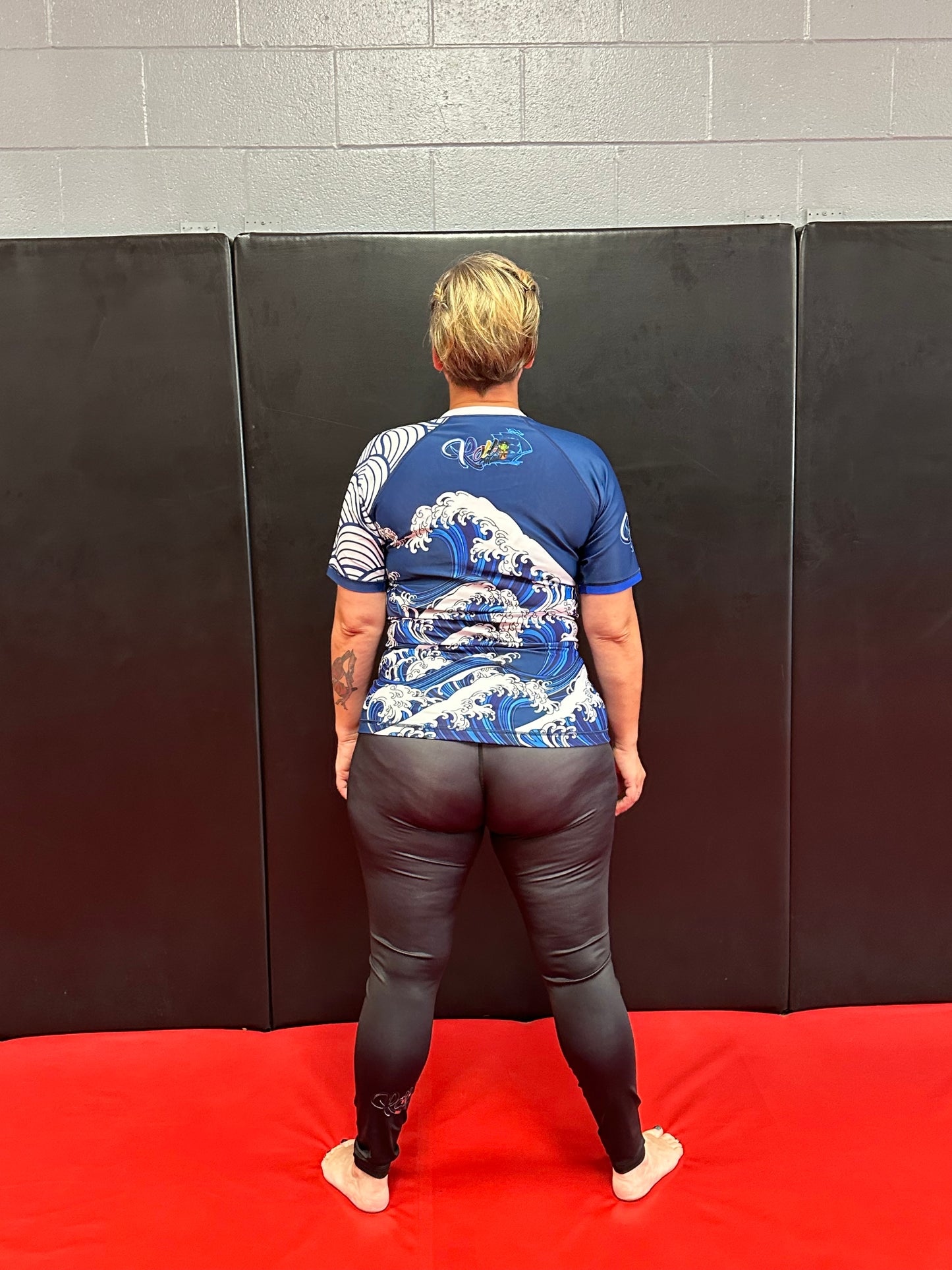 Rising Tide Wave Rashguard